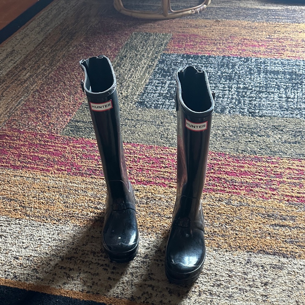 Hunter Glossy Black Rain Boots